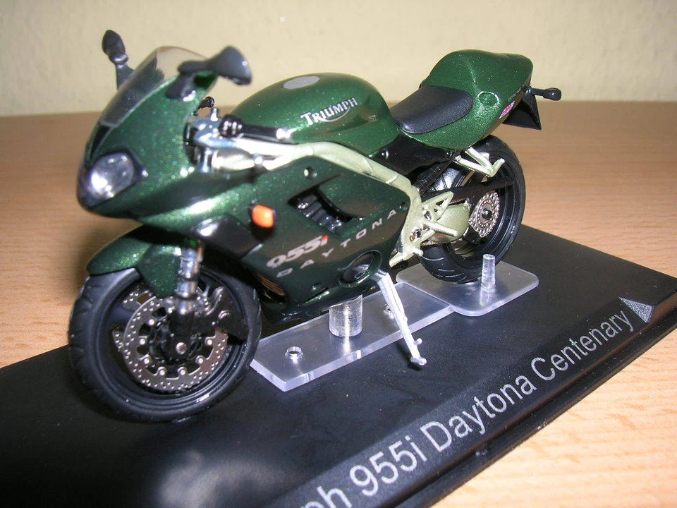 Ixo Altaya Triumph 955i Daytona Centenary dunkelgrün Motorrad 1:24 Motorbike  - Bild 4 von 4