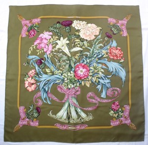 Authentic-HERMES-Paris-REGINA-L-Menchari-Green-Pink-Floral-35-034-Silk-Scarf-1997