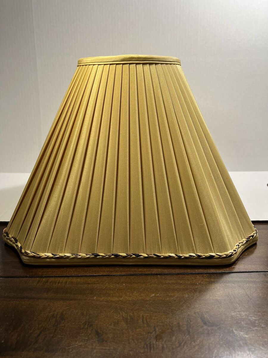 Frederick Cooper Vintage Cut Corner Square Bell Lamp Shade Silk Hand Sewn Frederick Cooper Vintage Cut Corner Square Bell Lamp Shade Silk Hand Sewn