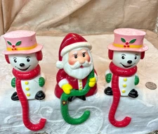 3 Vintage 1982 Hard Plastic Sun Hill Christmas Stocking Hangers Snowmen & Santa