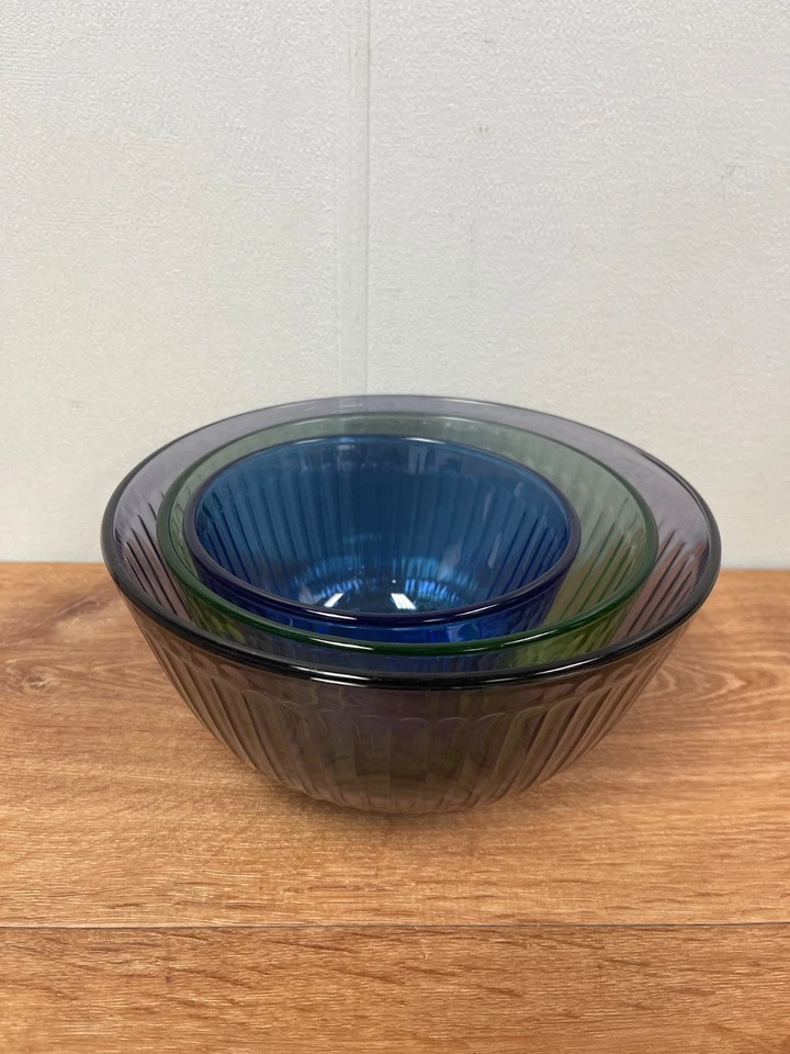 Pyrex 1970s Vintage Ribbed Glass Mixing Bowls 7401 7402 7403 Blue Green Purple - Image 2 of 4