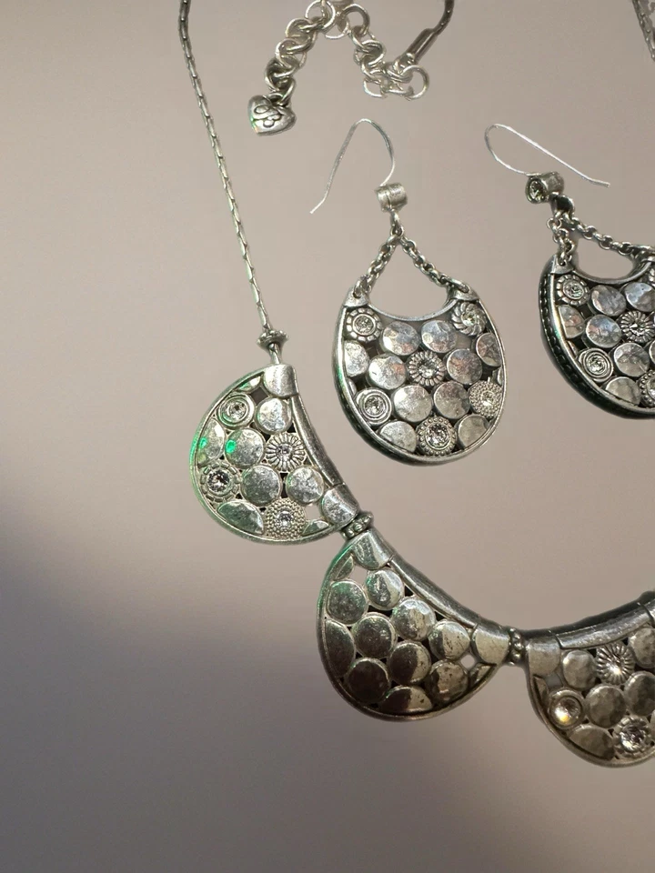 Brighton LUNA Collar 18 Inch Hammered Silver Necklace Rhinestones Earrings Set - Image 2 of 4