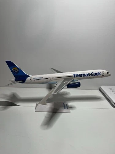 Thomas Cook Airlines Airbus A321 1:200 Snap Fit Model w/Stand