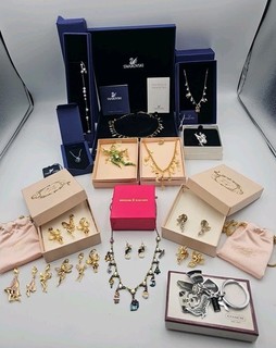 Restposten signierter Modeschmuck inkl. Swarovski Butler & Wilson Kirks Folly