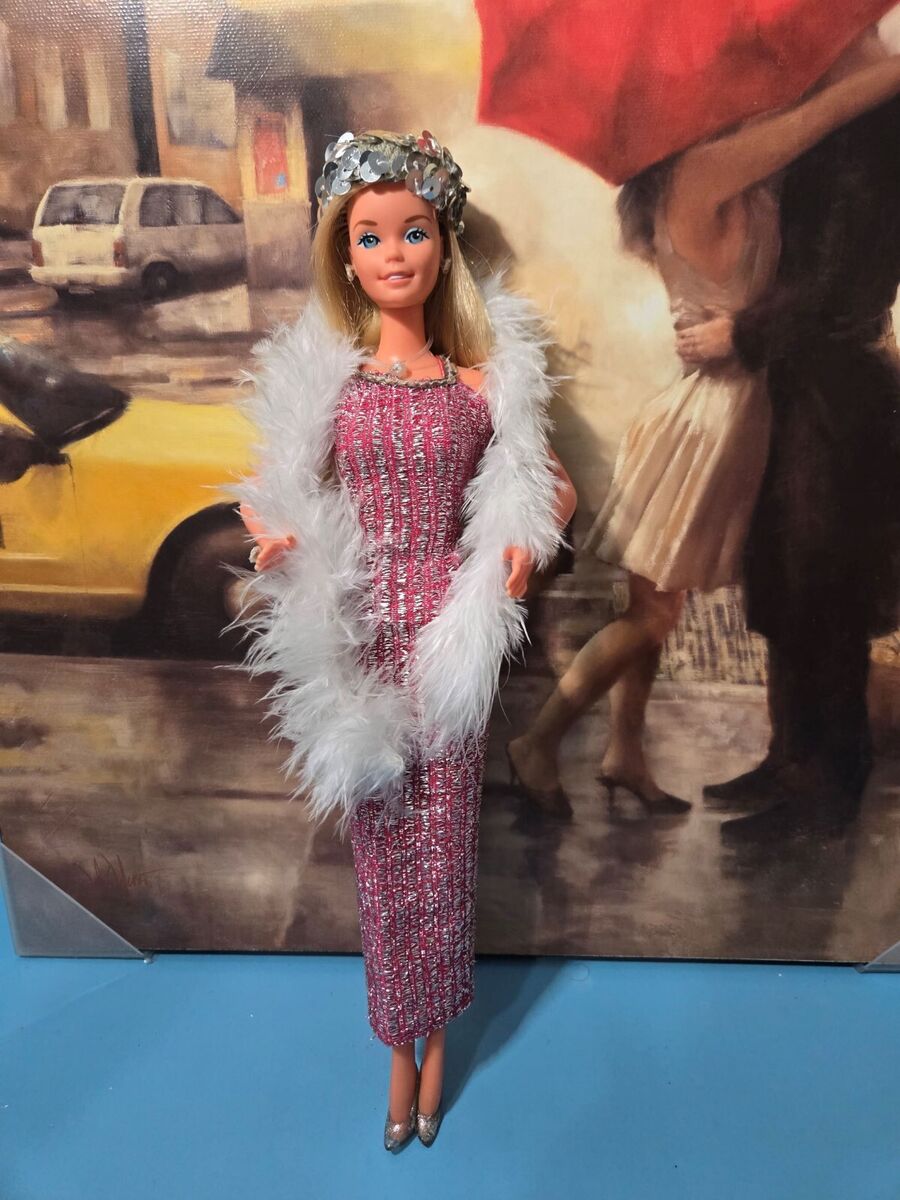 Simply Gorgeous 1976 PROMOTIONAL Superstar Barbie Doll 9720 Simply Gorgeous 1976 PROMOTIONAL Superstar Barbie Doll 9720