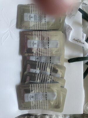 Sisley soin matifiant hydratant résines tropicales 40ml ( 10 sachets de 4ml)