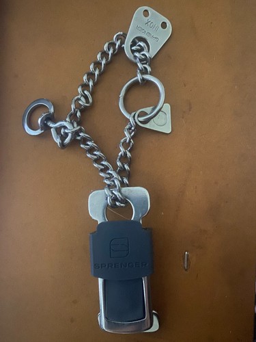 Hermsprenger quick release attachment for prong collar