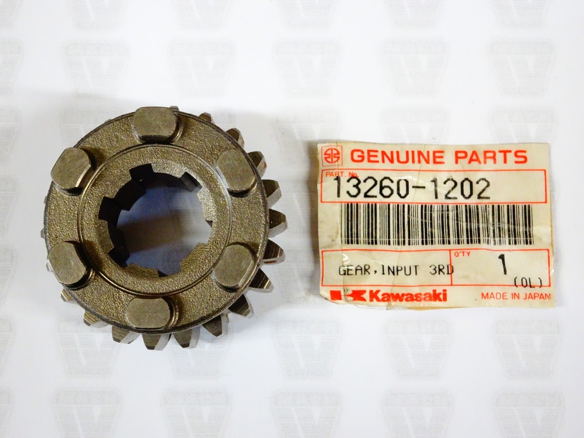 Kawasaki NOS NEW 13260-1202 Input 3rd Gear 22T ZN ZR ZX ZN700