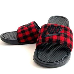 nike benassi slides jdi se
