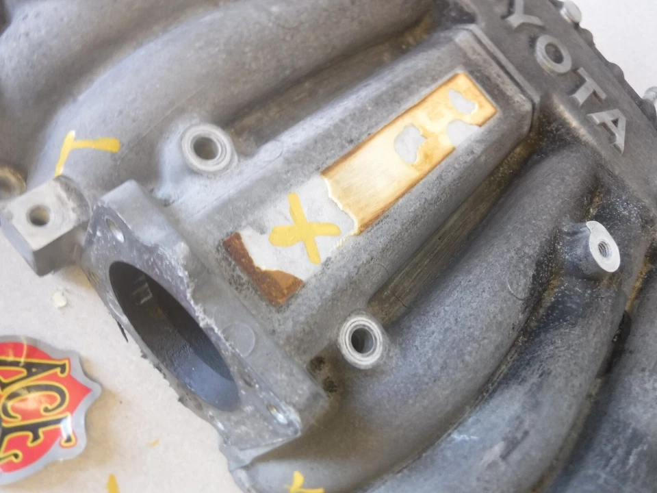 89-92 Toyota Pickup 4Runner 3VZE 3.0L V6 Engine UPPER Intake Manifold - Image 4 of 4