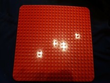 Lego Duplo Grundplatte, Bauplatte rot, 38x38 cm, gerundete Ecken 