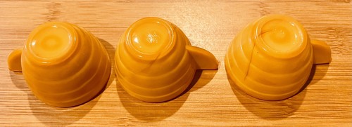 3 Akro Agate Pumpkin Yellow Orange Tea Cups Children’s Vintage Play Tea Set - Picture 5 of 18