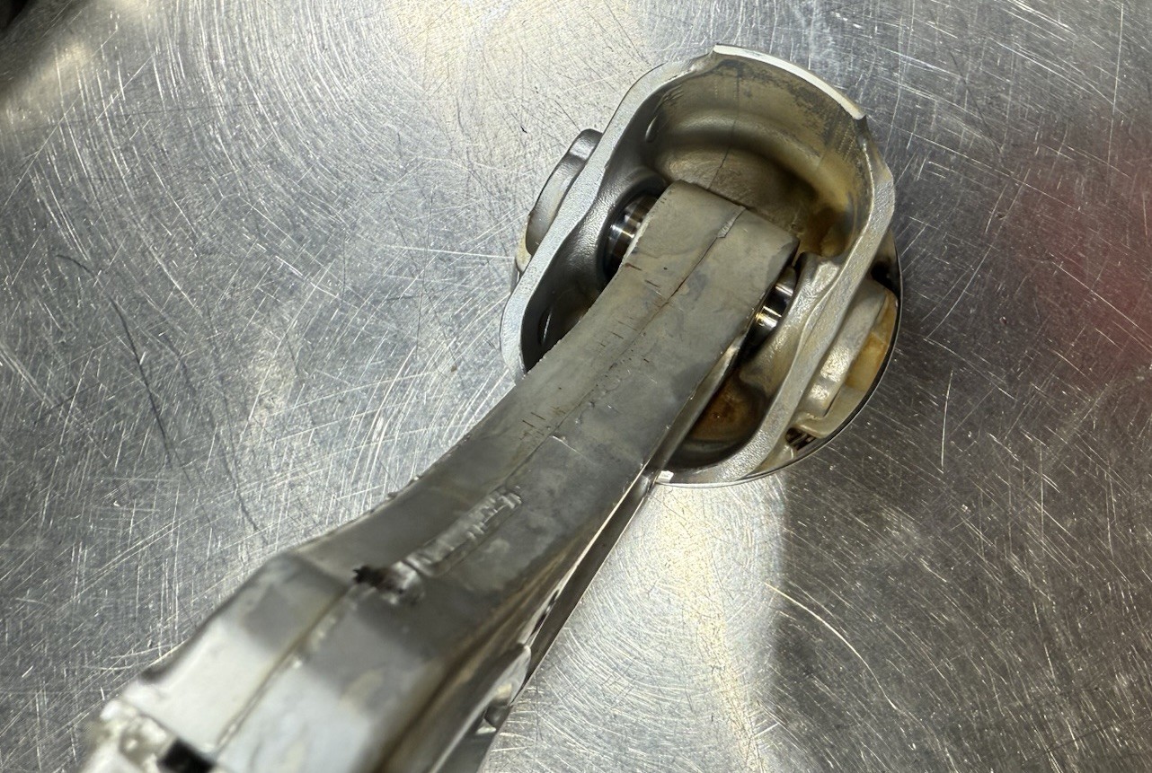 John Deere 325 Kawasaki FH531V Piston and Rod AM127863 M143754 13251-7004