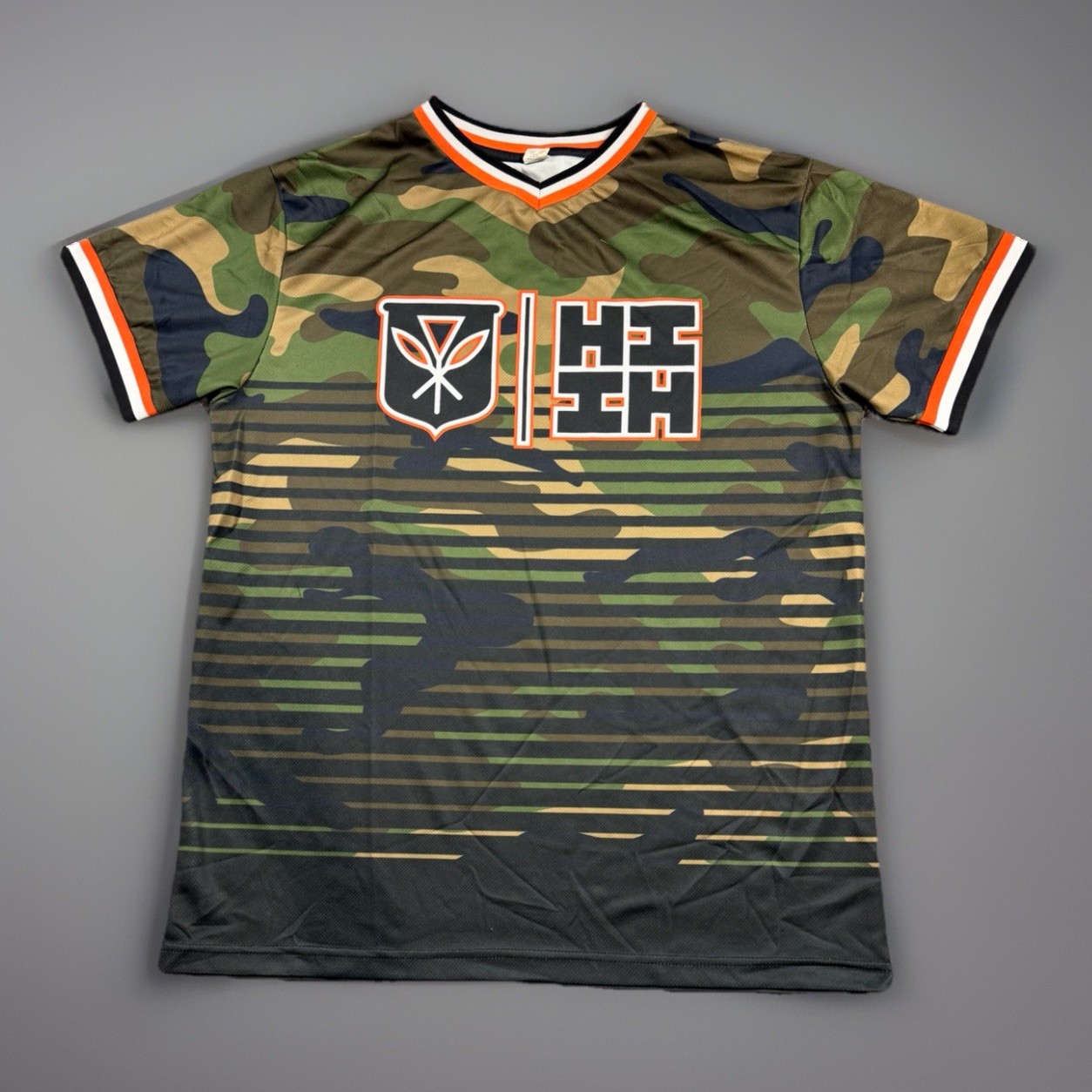 Hawaii’s Finest Jersey Athletic Shirt Camo Hawaiian Aloha Size Men’s Large