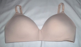 VICTORIA'S SECRET PINK Wear Everywhere Wireless Push-Up  Bra  size 36 D