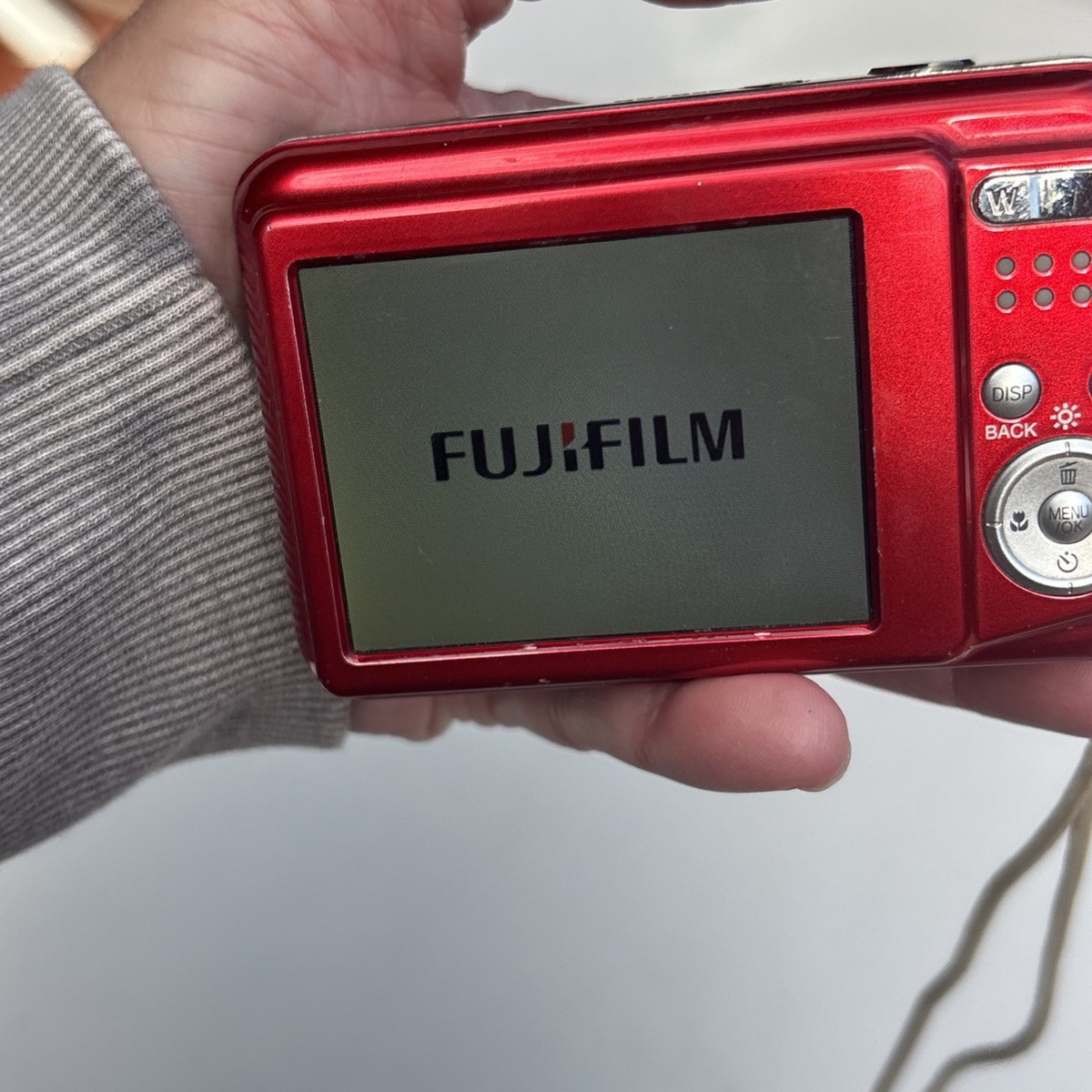 Fujifilm FinePix AX250 Compact Digital Camera in Red 8 Gb SD Card
