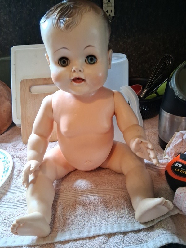 Vtg Madame Alexander Doll 1950's  Good Shape Drink And Wet   And Sqeaks  19" T