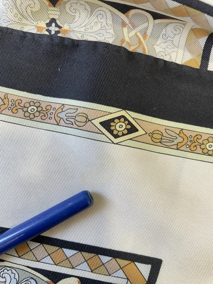 AS9# Max Mara Bufanda de Seda Italia Ecuestre Barroco Estampado Mantón Cuadrado Beige Negro Foto 3 de 4