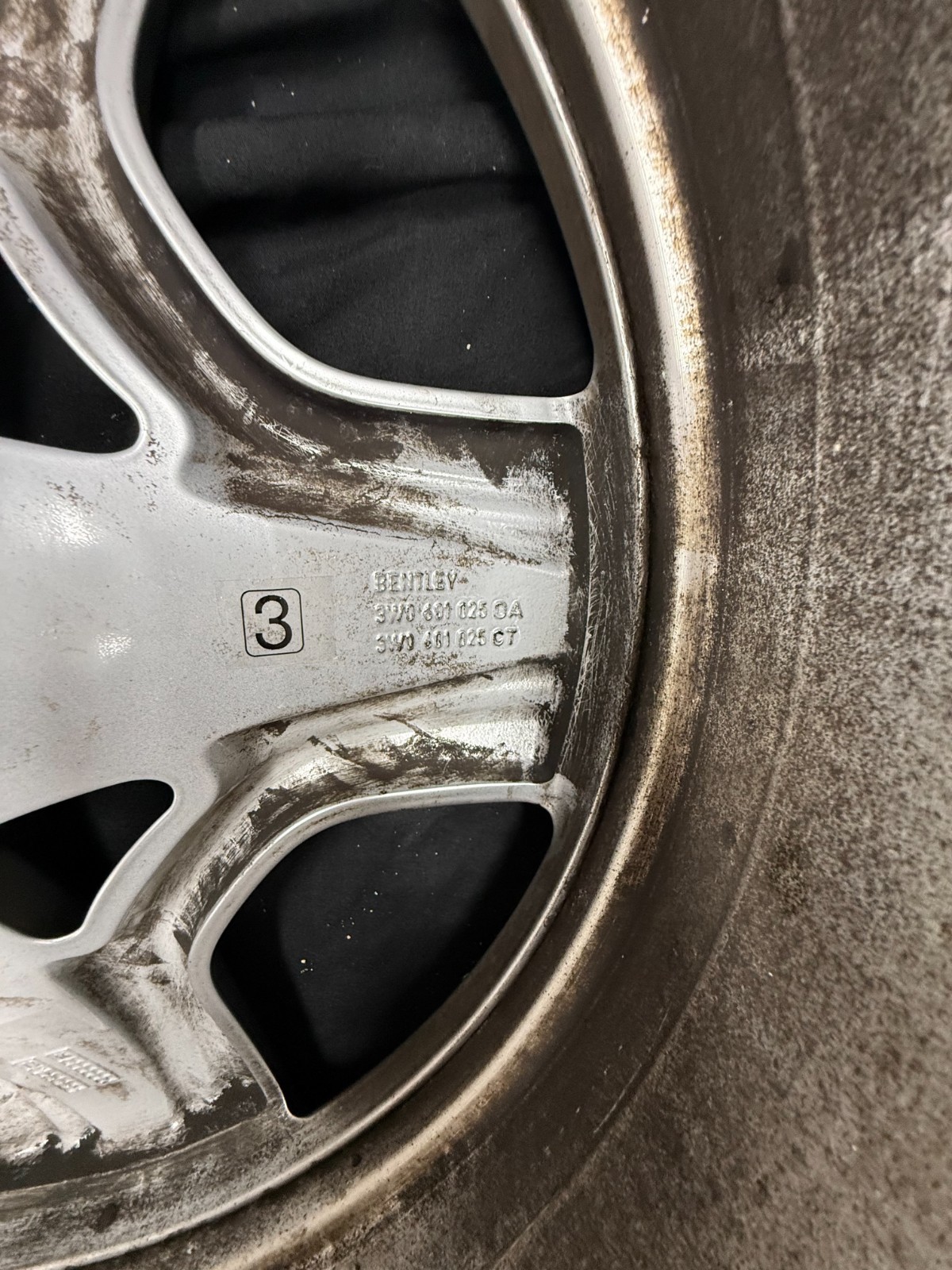 Bentley Flying Spur 2011-2018 Wheels Set Silver