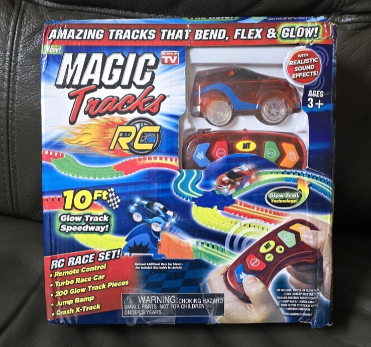 S & 10 Ft Glow Track New Sealed Red