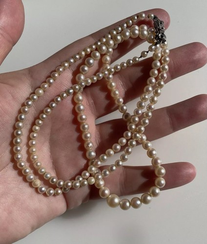 VINTAGE ESTATE SALTWATER AKOYA LONG GRADUATED PEARL NECKLACE 28.5" - Picture 1 of 4
