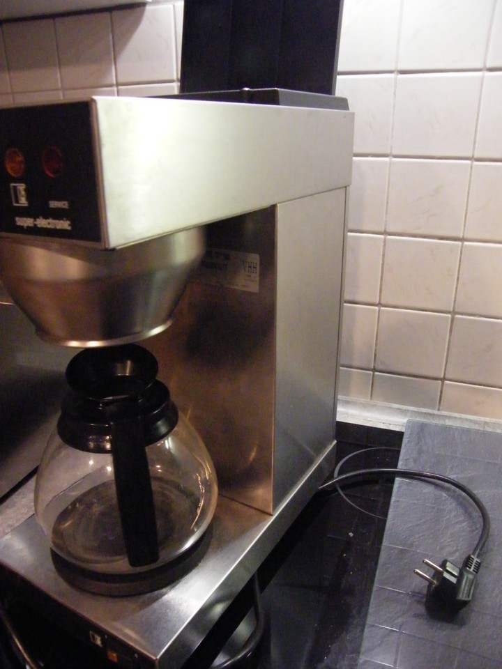 Bravilor Bonamat J510 Mondo Kaffeemaschine – 1,5 Liter Fassungsvermögen, Schwarz, Mit 2 Kannen & 50 Filtertüten, Für Events & Gastronomie