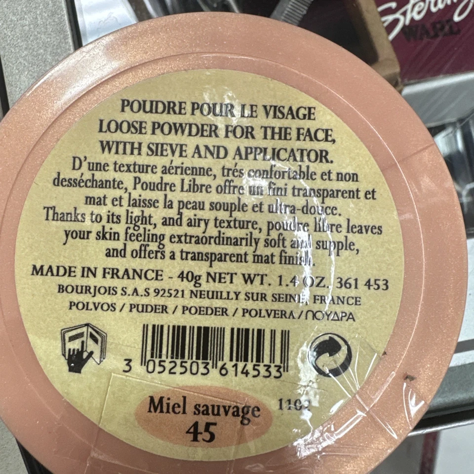 Bourjois  Loose Face Powder W/ Sieve & Applicator Color 45 Miel Sauvage 1.4oz - Image 2 of 4