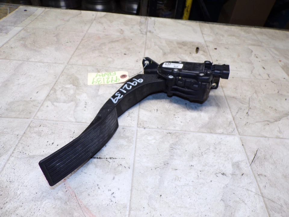 2008-2014 Express 06-14 Savana 1500 2500 3500 acelerador de gasolina pedal id-20827131 Foto 2 de 4