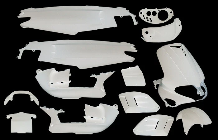 Kit Carene 15 Pezzi Edge per Gilera Runner fino Anno 08-2005 - Lucido...