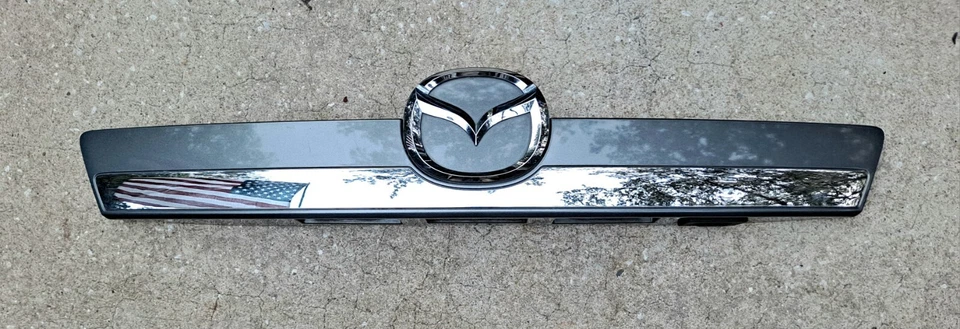 c 2007-2009 Mazda CX-9 Gate Trim Garnish Gray & Chrome 2008 CX9 - Image 2 of 4