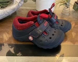 crocs for hiking