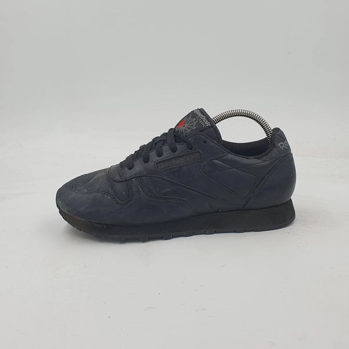 Reebok deals sneakers indonesia