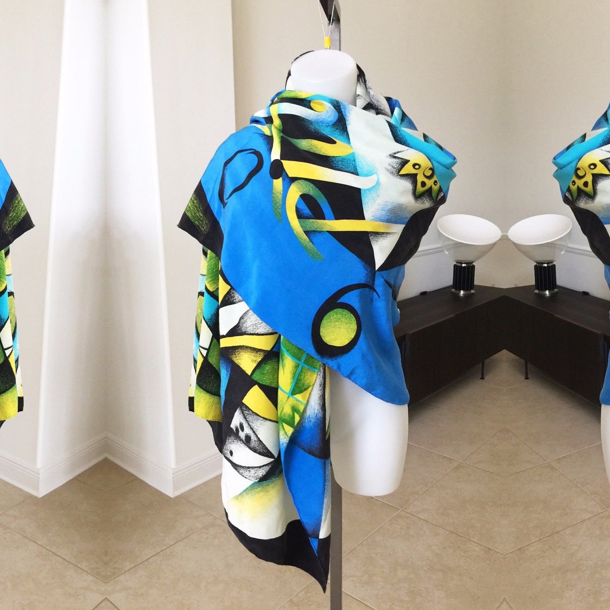 GIANNI VERSACE silk shawl scarf Artista / Picasso print 51