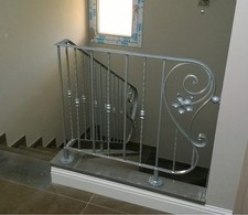 RINGHIERA FERRO BATTUTO Personalizzata . Cod . 033 . Detrazioni 50%