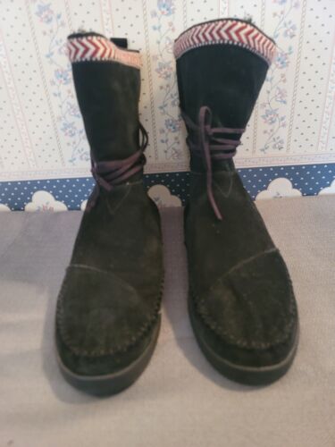 TOMS Boots Womens 9.5 Nepal Suede Booties Moccasin