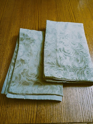 Par de fundas de almohada, estándar, felpa verde patrón floral 26x20" - Imagen 7 de 9