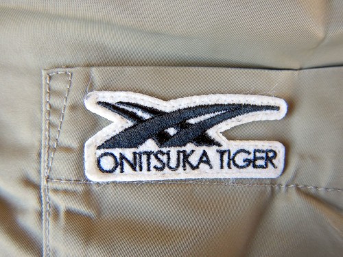 Asics Onitsuka Tiger Japan Men's Beige Button-Up Streetwear Jacket - Size Large - Picture 2 of 11