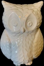 White Ceramic Owl Adorable Piggybank W/ Stopper 7X5  ,Beautiful Condition