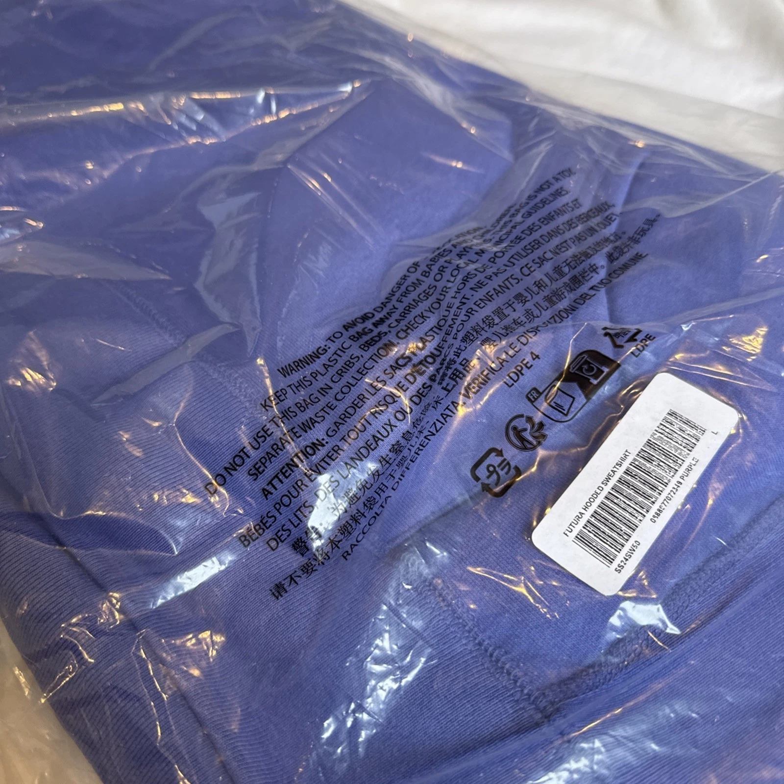 Felpa con cappuccio Supreme Futura logo taglia large viola viola senza scatola