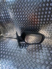 2009 TOYOTA YARIS TR MK2 PETROL 1.4L RIGHT DRIVER DOOR WING MIRROR 87910-0D210