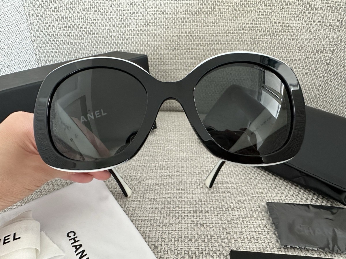 NIB 100%AUTH Chanel Classic Black&White Square Sunglasses 71414A
