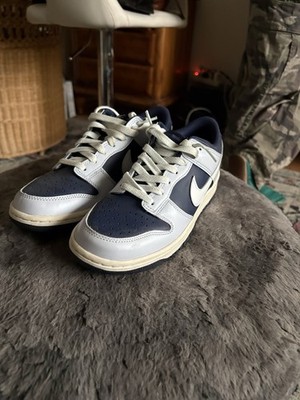 Nike Dunk Low Navy White Leather Sneakers Colorblock Lace Up Rubber Sole