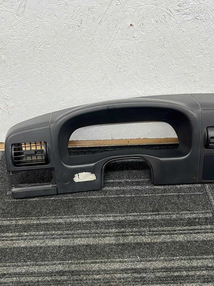 2005 - 2007 Ford F-450 Super Duty F Series moldura acabamento painel 5C34-25044D70-A - Imagem 2 de 4