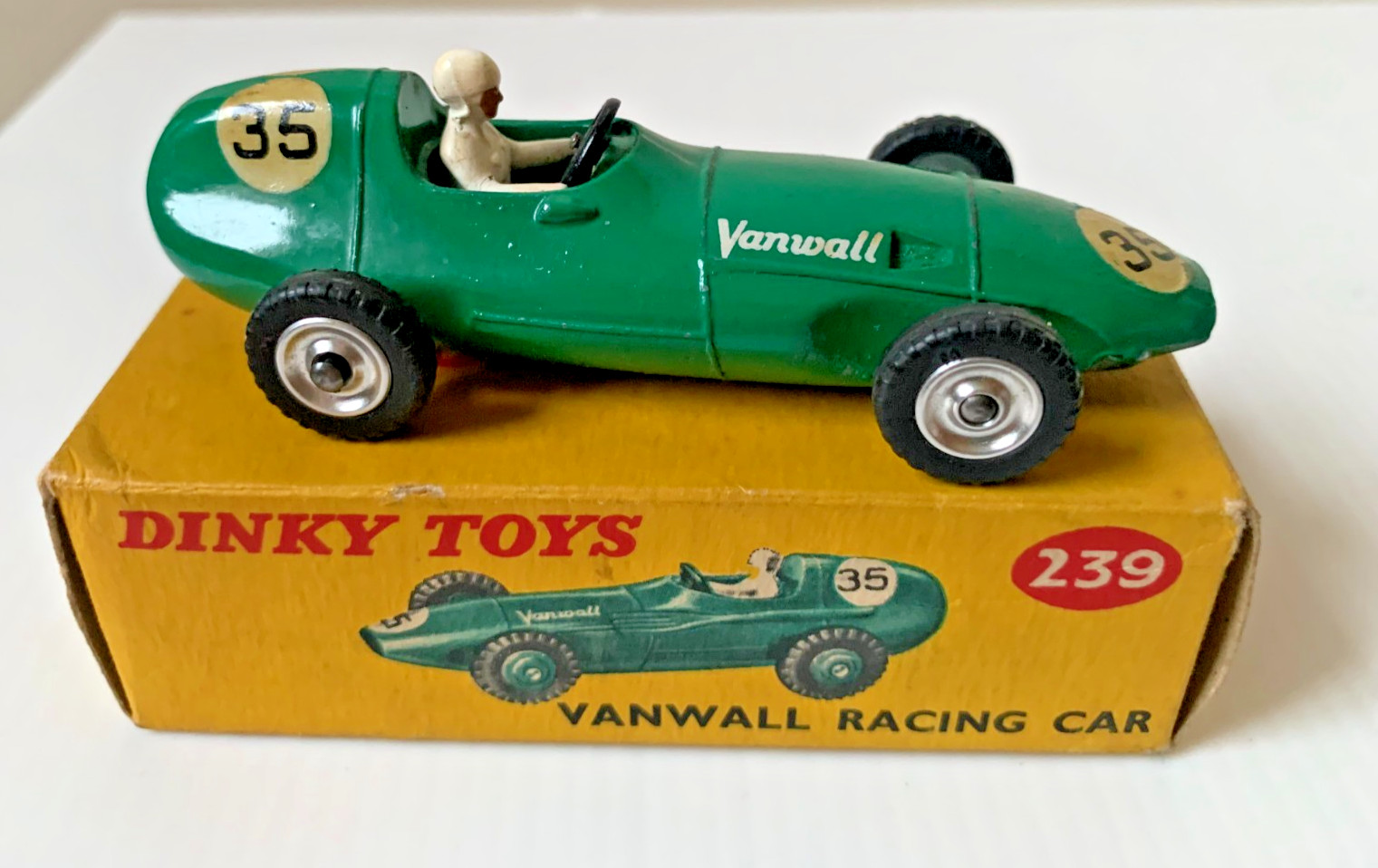 Dinky 239, Vanwall - Free Price Guide & Review