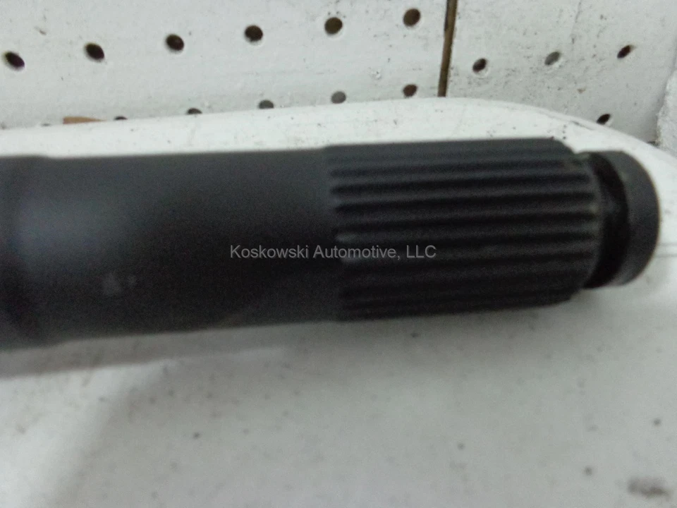 Eje trasero Chevy K1500 OEM GMC 30 Spline 4x4 15664115 Foto 4 de 4