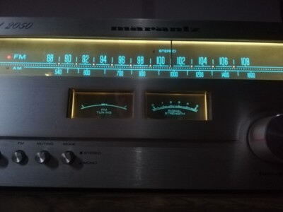 Schöner Marantz  Hifi Stereo Tuner Model 2050 silbern