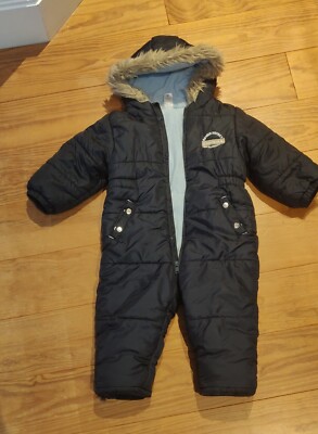 baby boy clothes 6 to 18 months, mixed lot(H&M, C&A and Marks & Spencer)