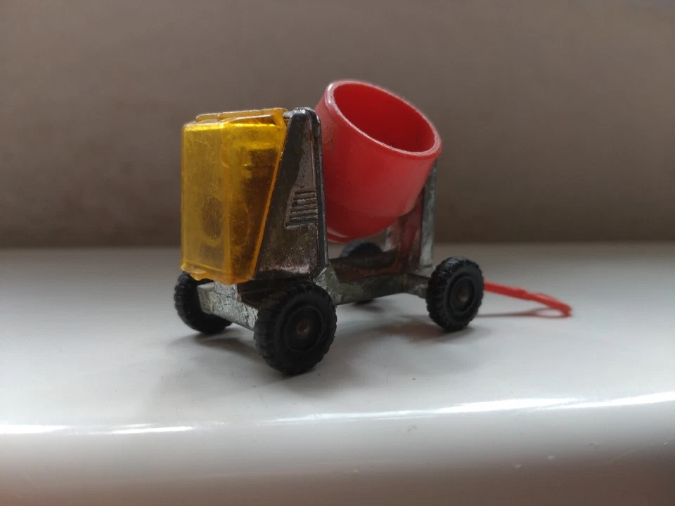 CORGI JUNIORS CEMENT MIXER #208 - Image 2 of 4