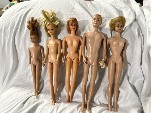 LOT OF 5 VINTAGE BARBIE KEN DOLLS SKIPPER