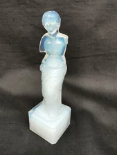 Statue de la VENUS DE MILO en verre opalescent Sabino France